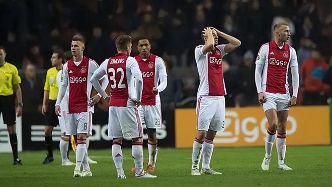 更是整个英 更是整个英