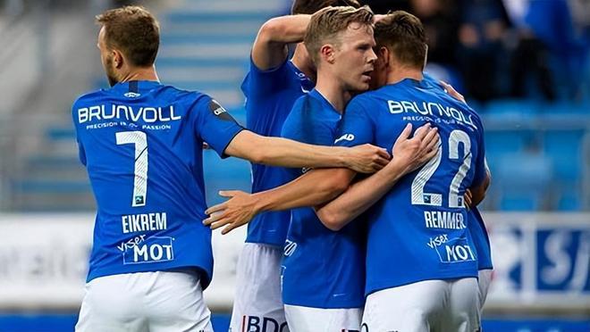 在当今足球 在当今足球