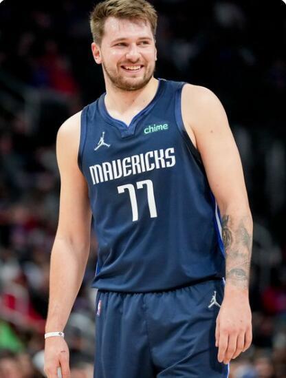 近期他的一 近期他的一