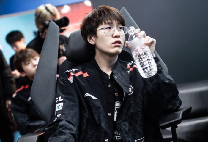 凯克尔凭借 凯克尔凭借